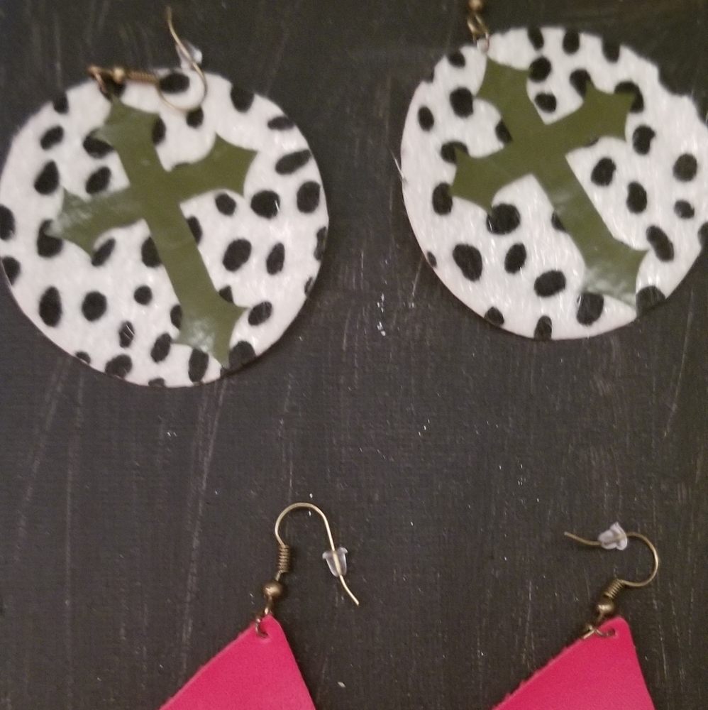 Earings